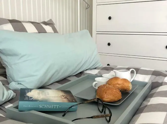 Blue Sea Apartment *